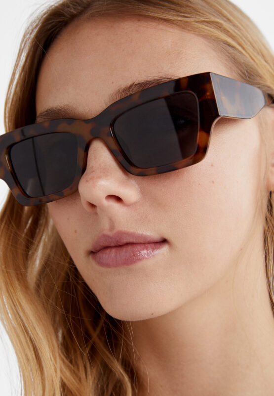 GAFAS DE SOL CUADRADAS CAREY - Imagen 2