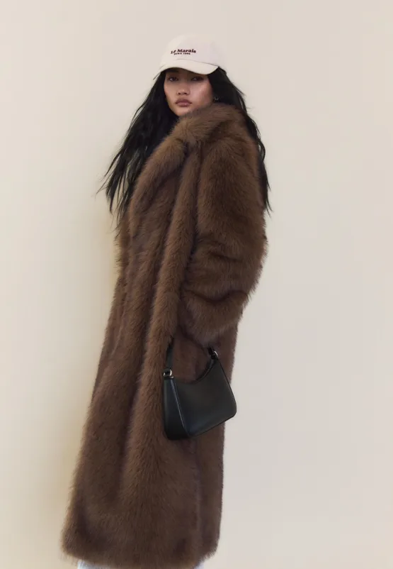 Abrigo oversize largo efecto pelo