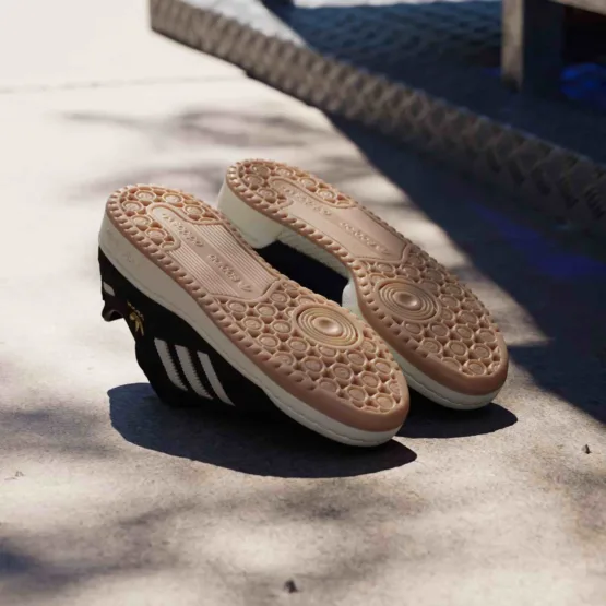 Tenis Adidas Forum Low CL color negro - Imagen 5