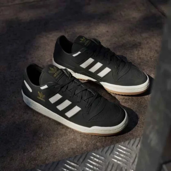 Tenis Adidas Forum Low CL color negro - Imagen 3