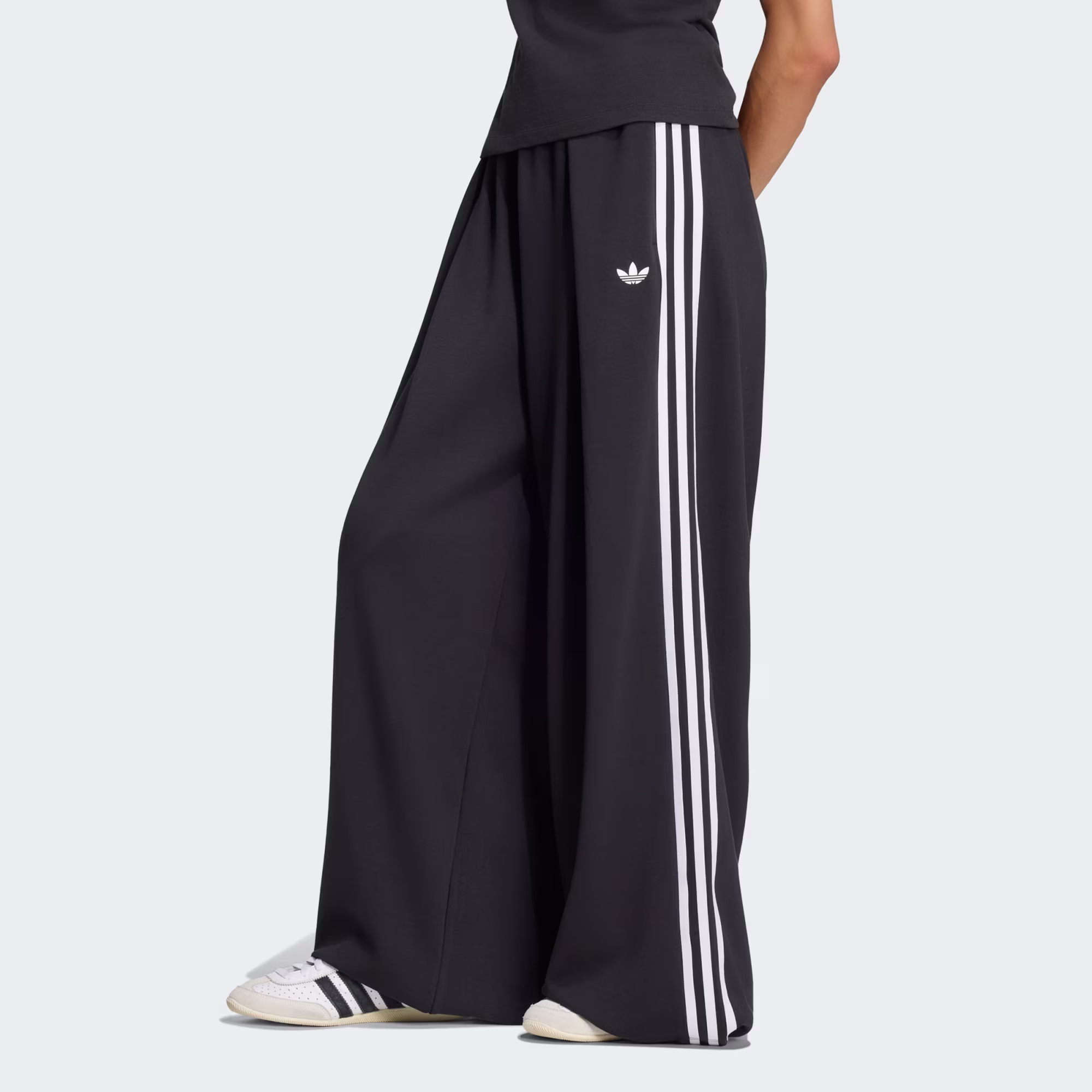 Pants adidas Originals x Jennie plisados Pants adidas Originals x Jennie plisados