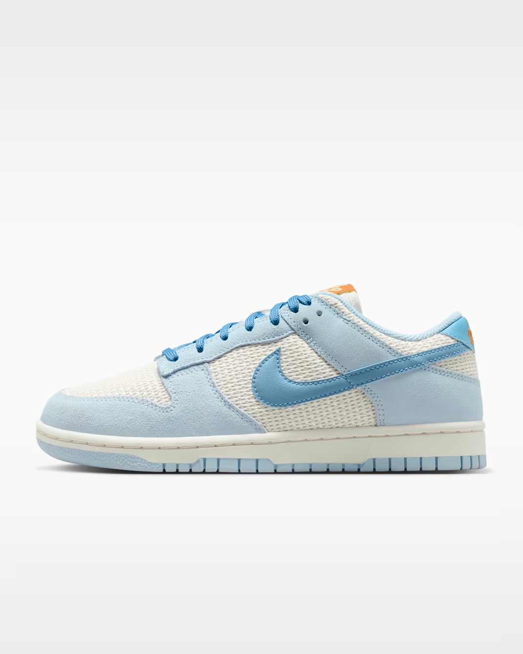 W-NIKE-DUNK-LOW-SE