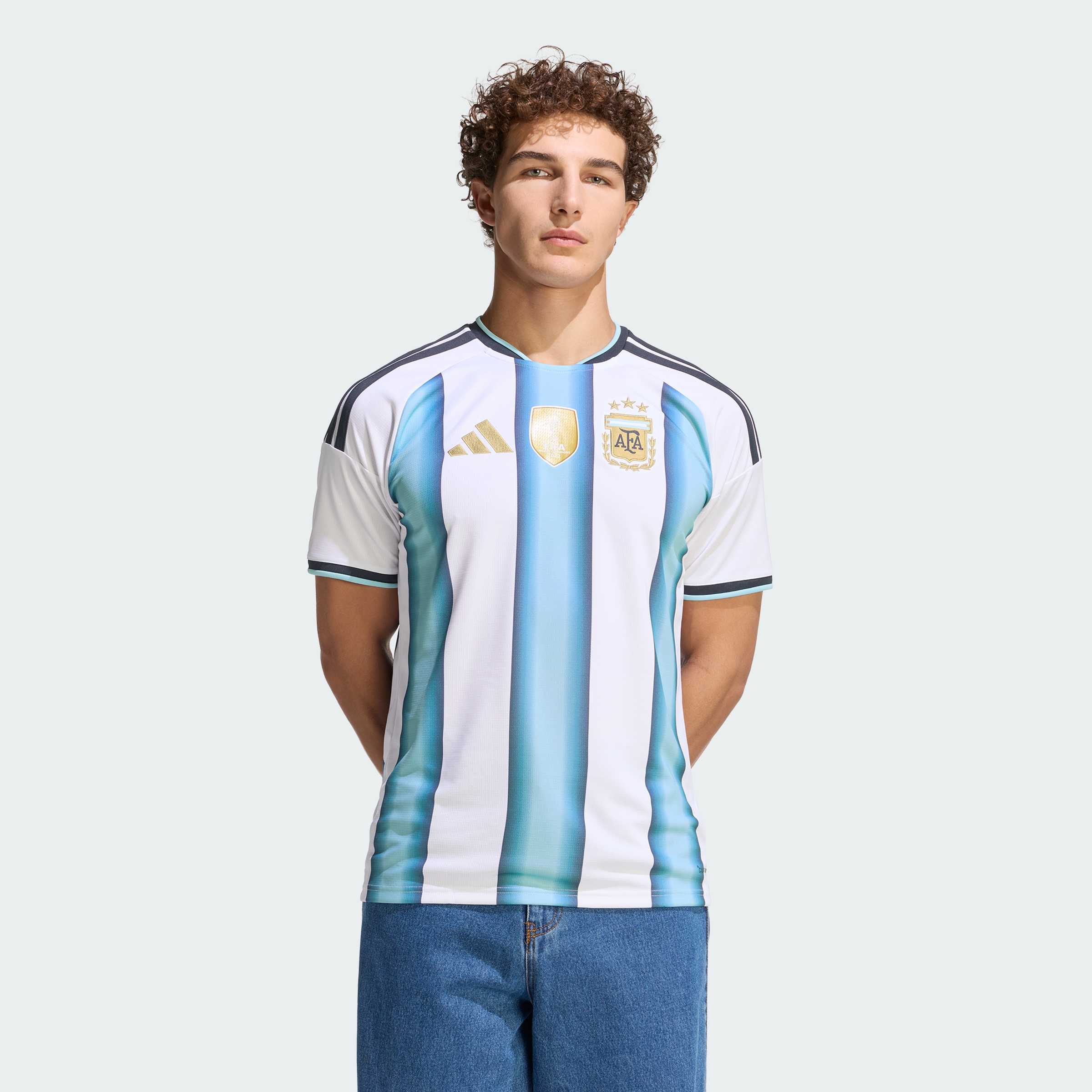 Jersey_Local_Seleccion_Argentina_26_Blanco_JM8396_21_model.jpg Jersey_Local_Seleccion_Argentina_26_Blanco_JM8396_21_model.jpg