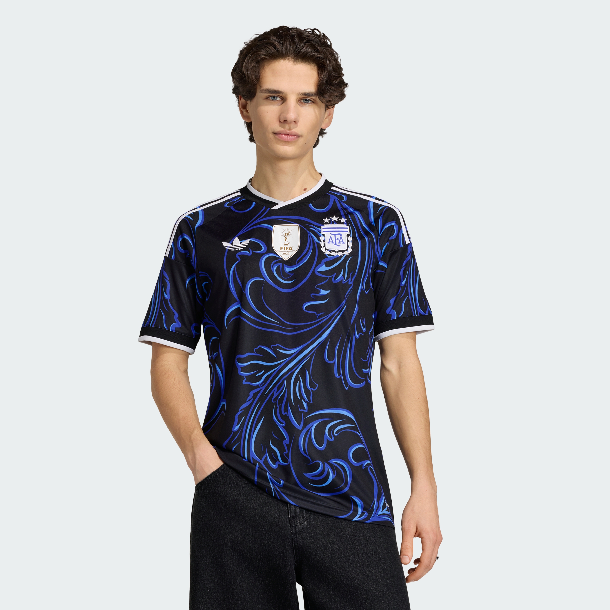 Jersey_Visitante_Seleccion_Argentina_26_Negro_JM8395_21_model.jpg Jersey_Visitante_Seleccion_Argentina_26_Negro_JM8395_21_model.jpg