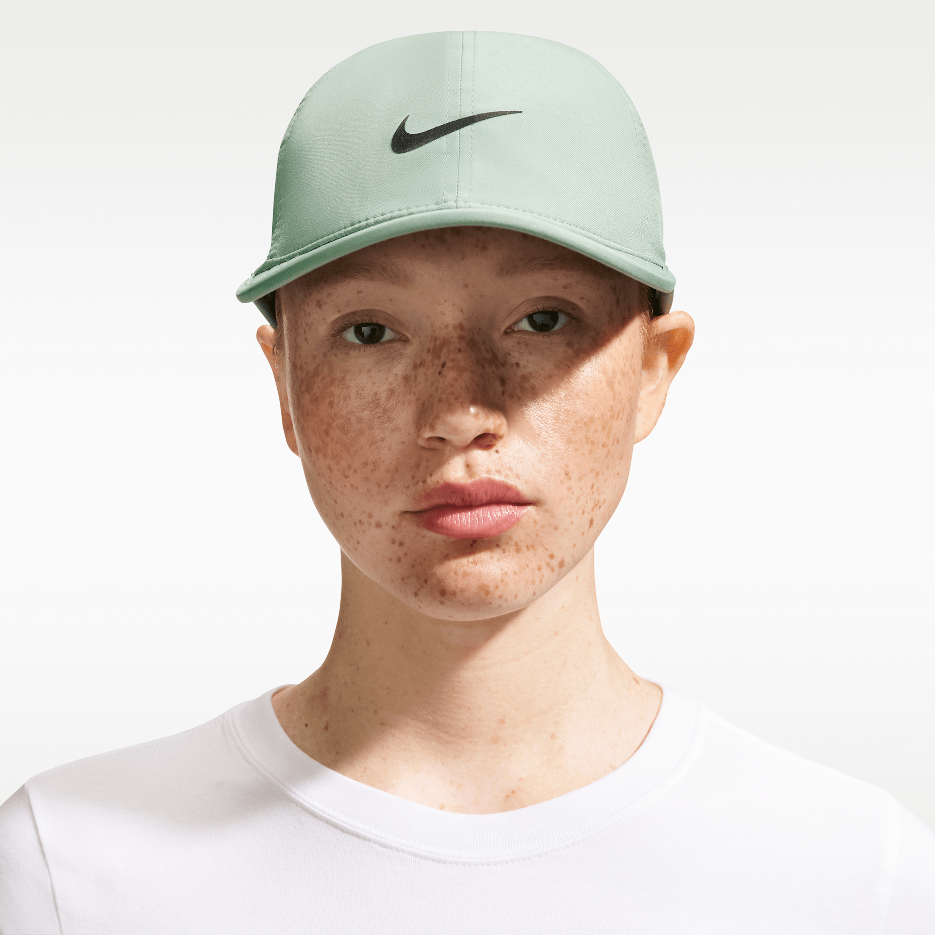 Gorra Nike Dri-FIT Club | Featherlight Gris - Imagen 3